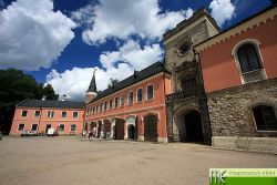 Waschtische Nach Mass Für Das Besucherumfeld Im Schloss
